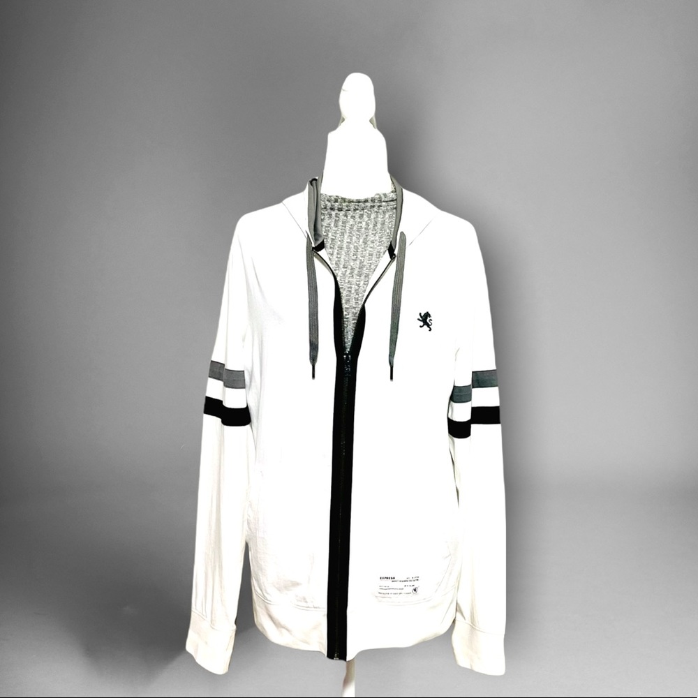 Express Unique Long Sleeve Hoodie Sweater With Lion Logo
